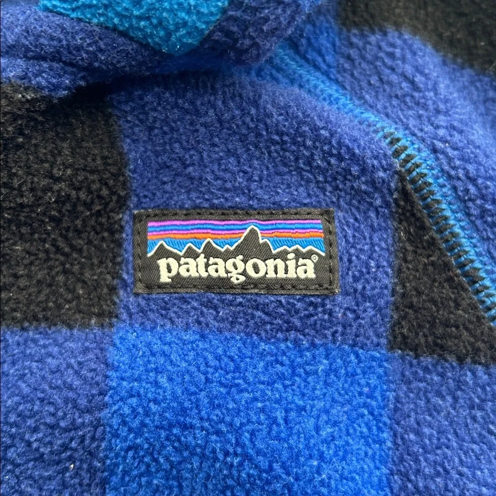 Patagonia Blue and Black Plaid Fleece Hoodie Baby Swirly Top Jacket Size 18M - Picture 7 of 9